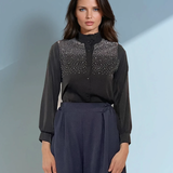 Cămașă cu strasuri și volan la guler negru