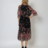 Rochie lungă din voal fluid cu volan jos și print floral negru