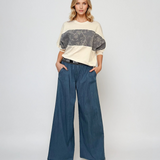 Pantaloni lungi largi cu buzunare albastru jeans