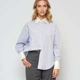 Cămașă  albă cu dungi albastre  și  strasuri fine pentru birou albastru