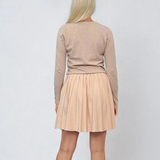 Pulover en-coeur cu nasturi pe mâneci crem