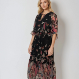 Rochie lungă din voal fluid cu volan jos și print floral negru