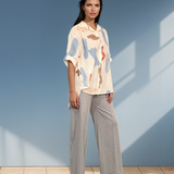 Cămașă lejeră asimetrică cu print crem