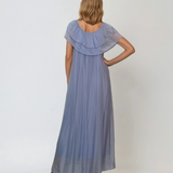 Rochie elegantă din mătase cu volane la umeri bleu