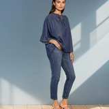 Bluză largă din denim cu mânecă clopot bleumarin