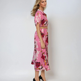 Rochie lunga cu centura in talie print floral roz