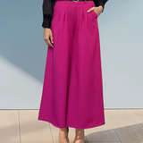Pantaloni largi din vâscoză cu pense și curea inclusă fucsia