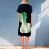 Rochie cu mânecă scurtă și dungi pe poale verde