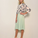 Bluză cu model catifea și jabou alb