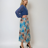 Fustă lungă plisată cu curea și print floral albastru