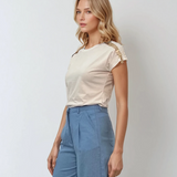 Tricou din bumbac cu bǎnuți decorativi alb