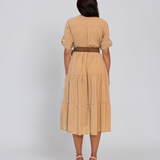 Rochie lungă cu buline mici și curea beige