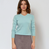 Pulover cu decolteu în V moale si confortabil aqua