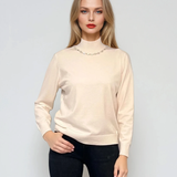 Pulover cu colier decorativ din perle si paiete alb