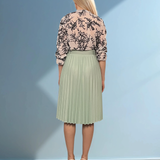 Bluză cu model catifea și jabou alb