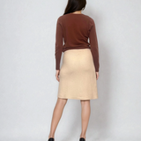 Pulover en-coeur cu nasturi pe mâneci maro