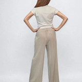 Pantaloni lungi din in cu nasturi decorativi pe buzunare crem