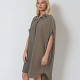 Rochie stil cămașă din in cu dungi grej