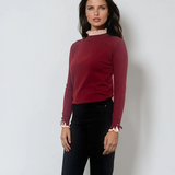 Pulover cu volan plisat grena