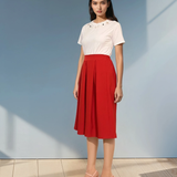 Fustă cu pliuri și elastic în spate rosu