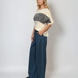 Pantaloni lungi largi cu buzunare albastru jeans