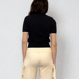 Pulover cu mânecă scurtă și bordură contrast negru