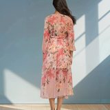 Rochie din voal cu print floral și decolteu parte peste parte roz