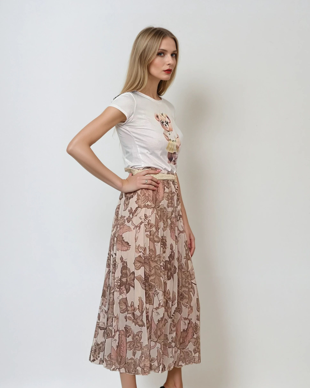 Fustă lungă plisată cu curea și print floral beige 