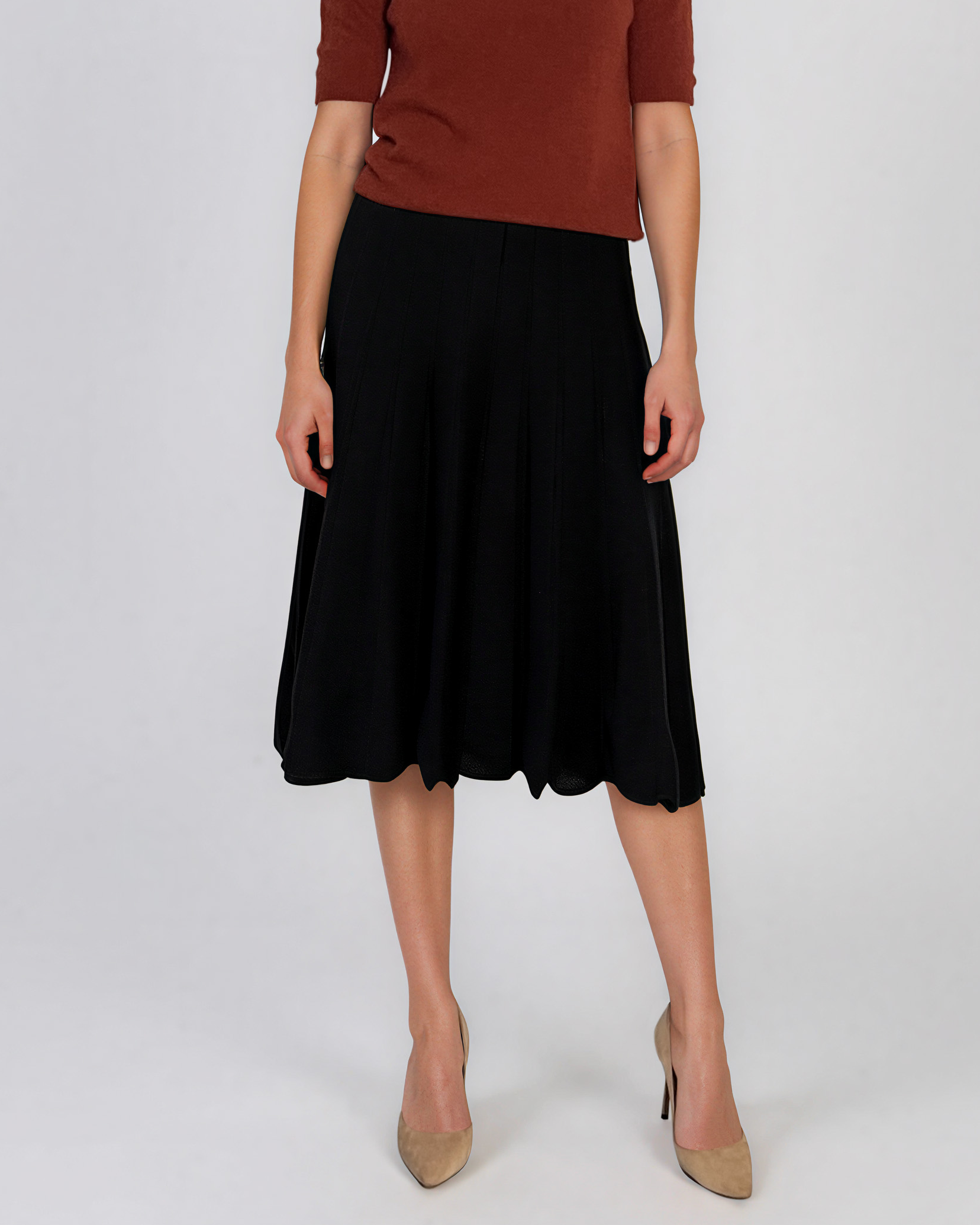 Fustă midi evazată din tricot negru PN139