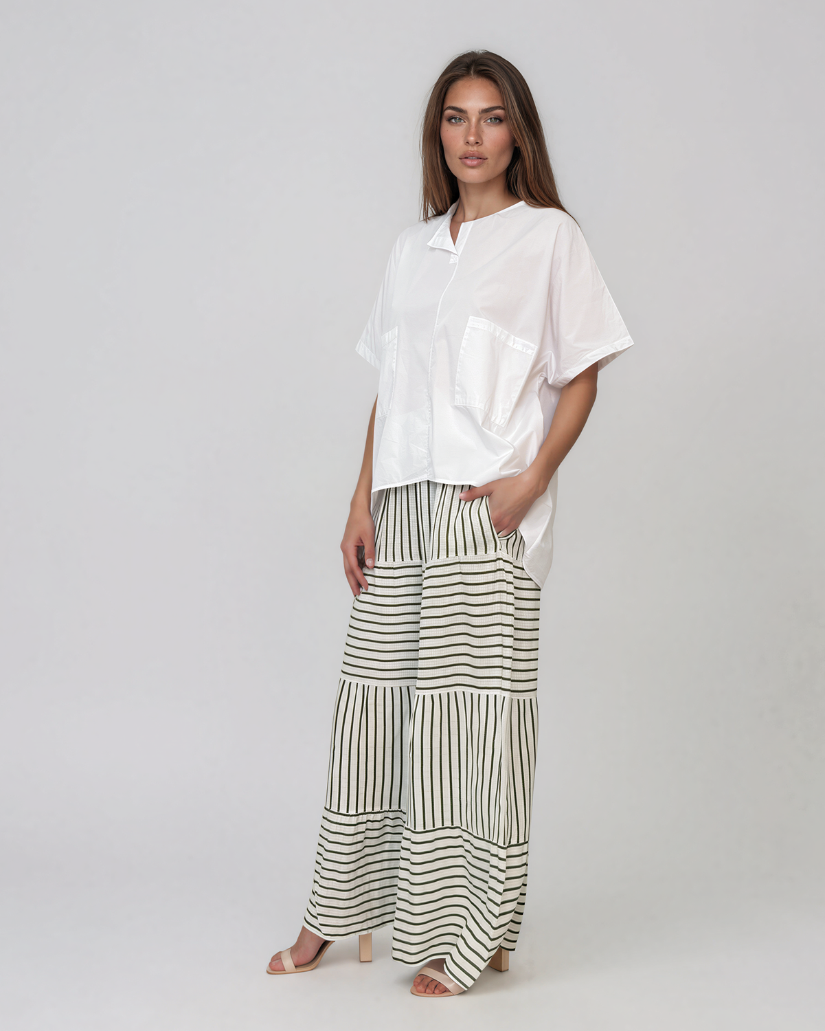 Fustă-pantalon din in cu dungi și croială etajată verde HL181