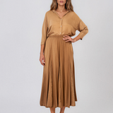 Cămașă din mătase cu spatele din dantelă beige