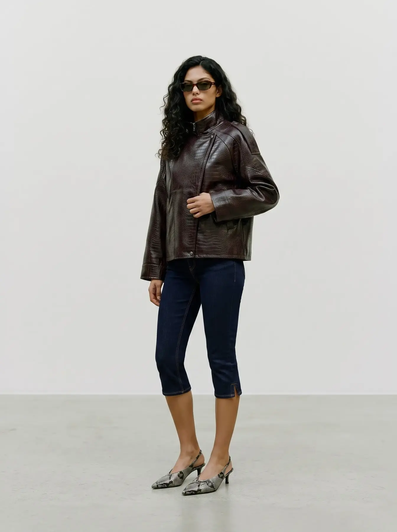 Jachetă cu textură croco şi guler înalt maro închis VERO MODA VM003