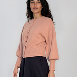 Jachetă din tricot cu nasturi şi mâneci bufante roz PN119