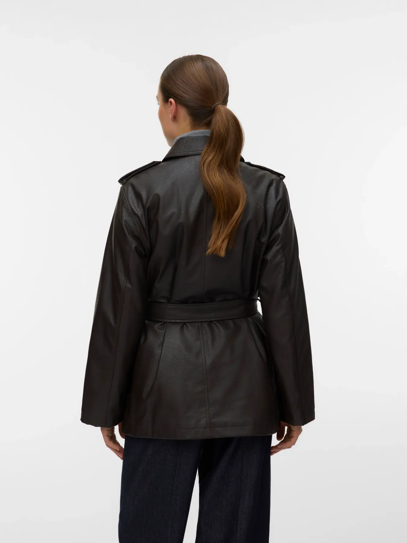 Jachetă peliculizată cu cordon maro închis VERO MODA VM002