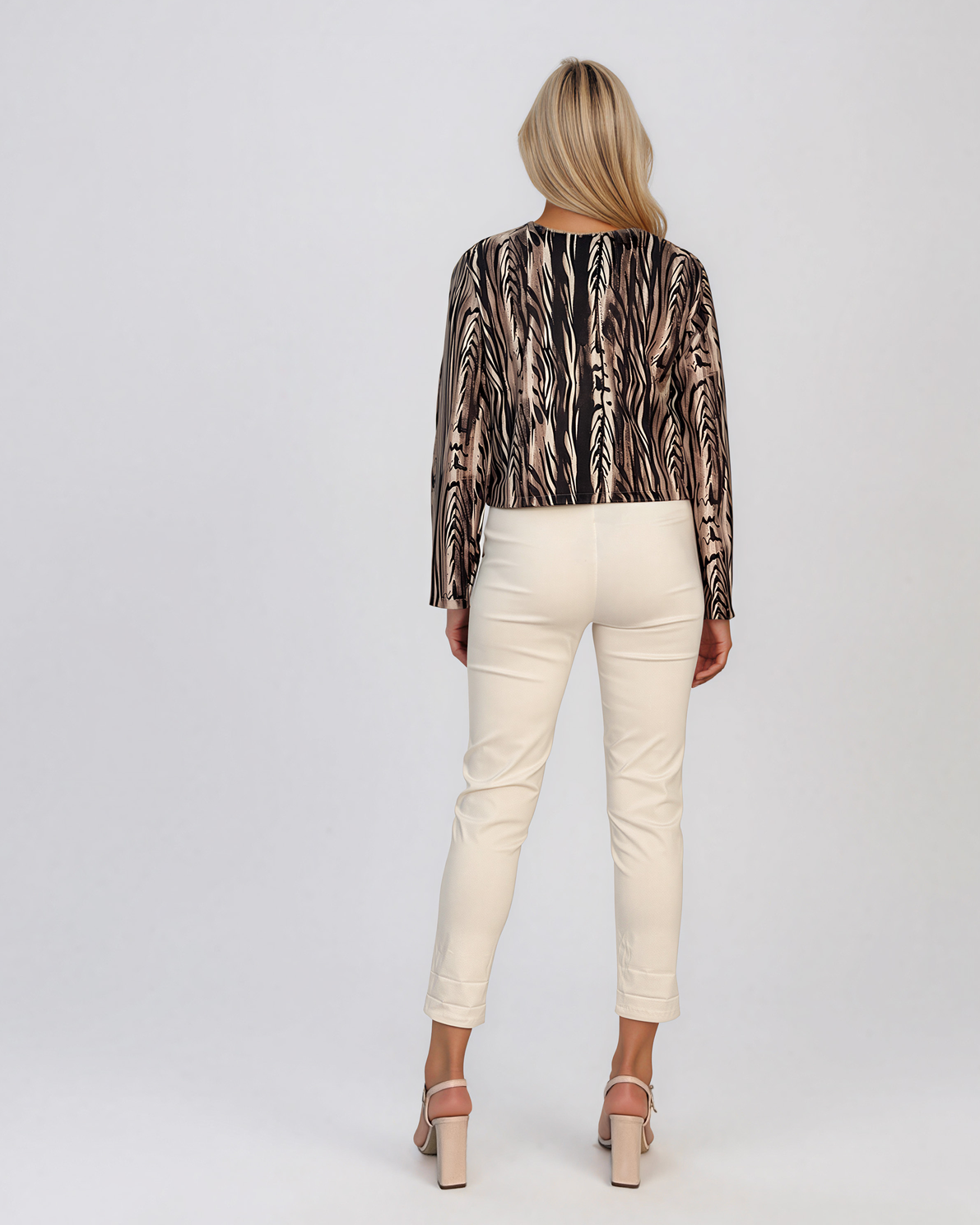 Jachetă scurtă cu guler tip cămașă animal print maro HL224