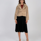 Jachetă scurtă din blană artificială beige PN153
