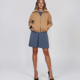 Jachetă scurtă tip bomber cu guler şi fermoar beige HL255