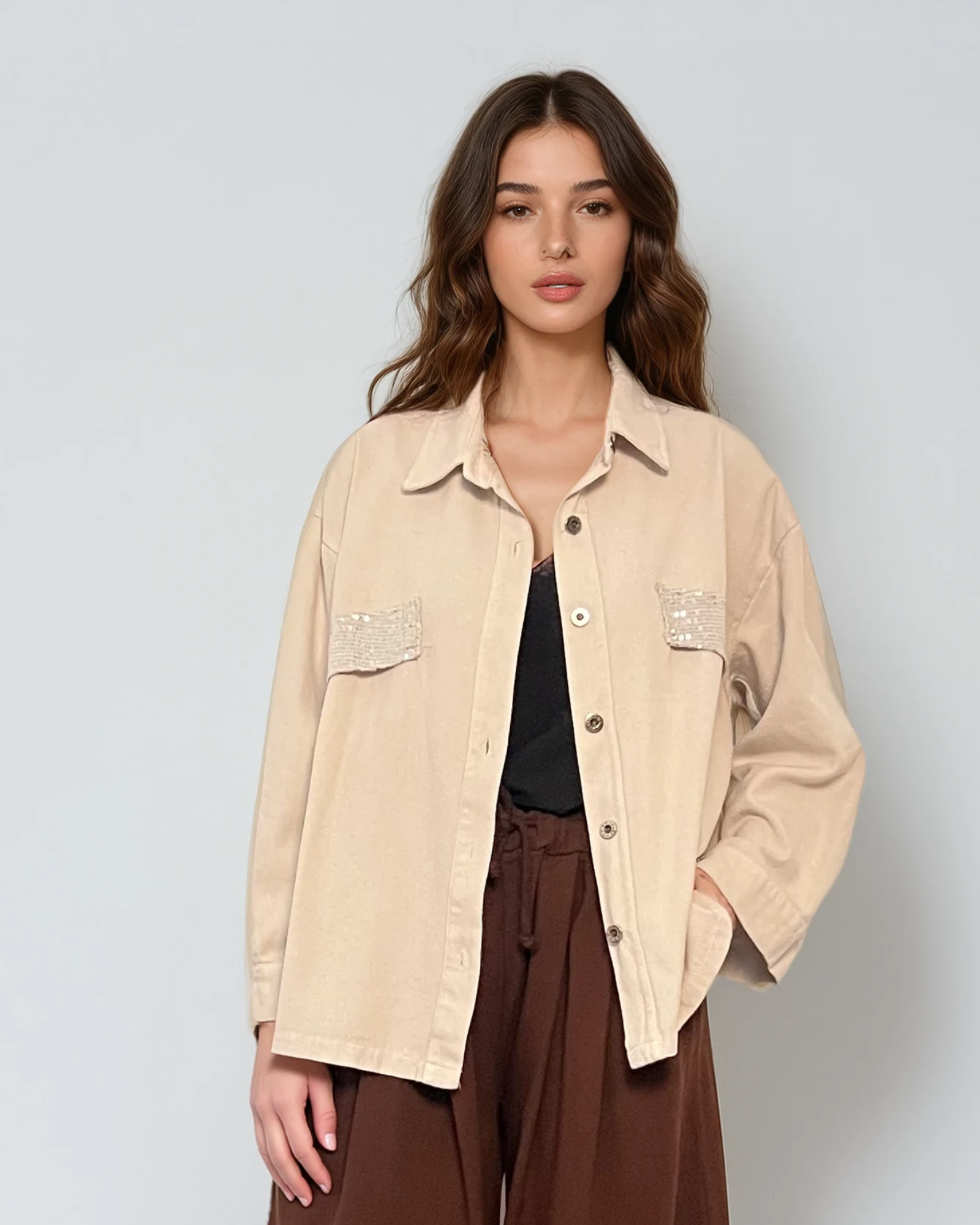Jachetă stil jeans cu paiete pe buzunare crem 
