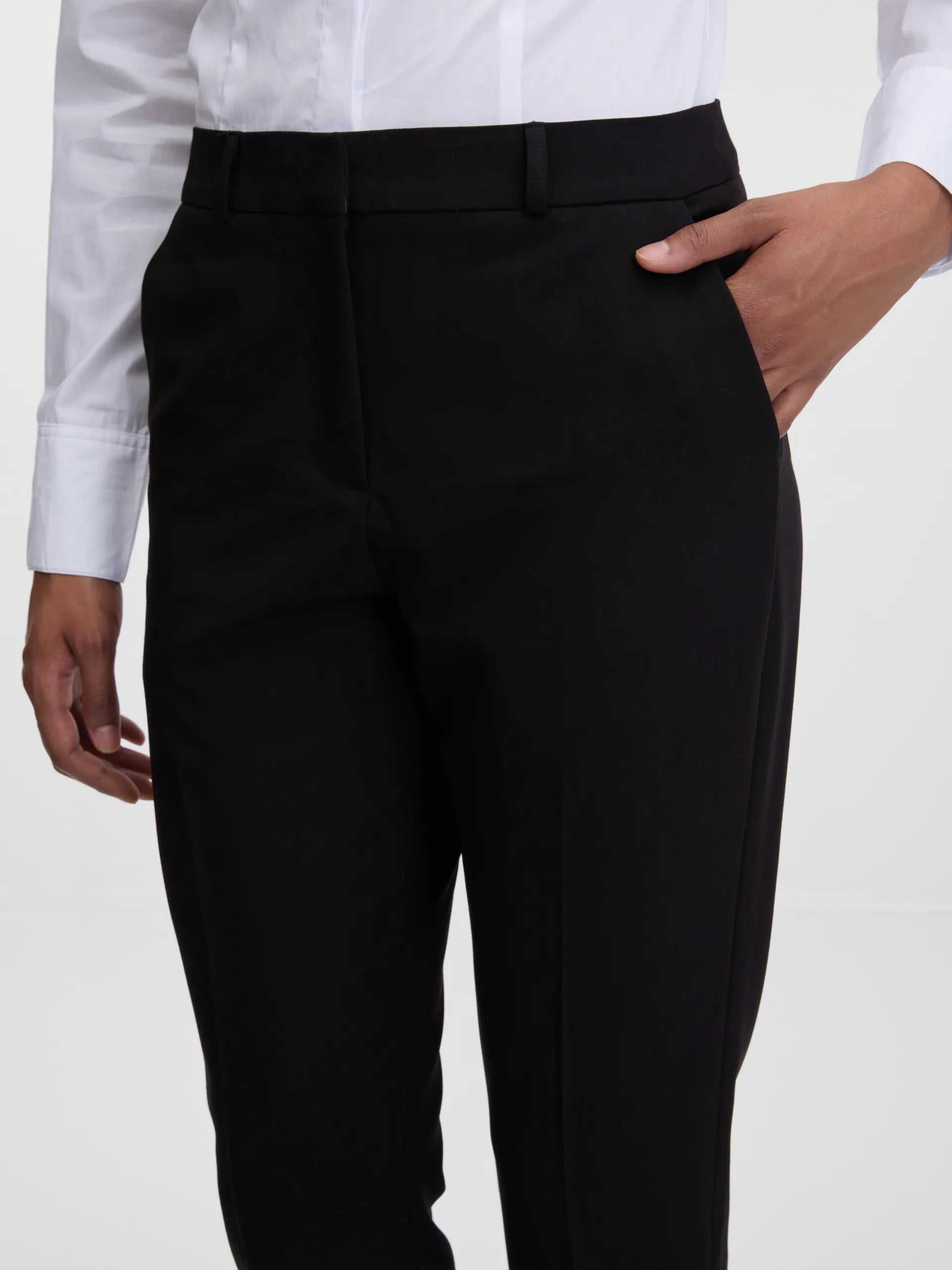 Pantaloni conici ORSAY negru ORS015