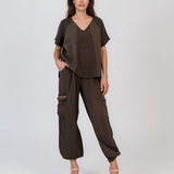 Pantaloni din in cu buzunare laterale și franjuri maro PN008