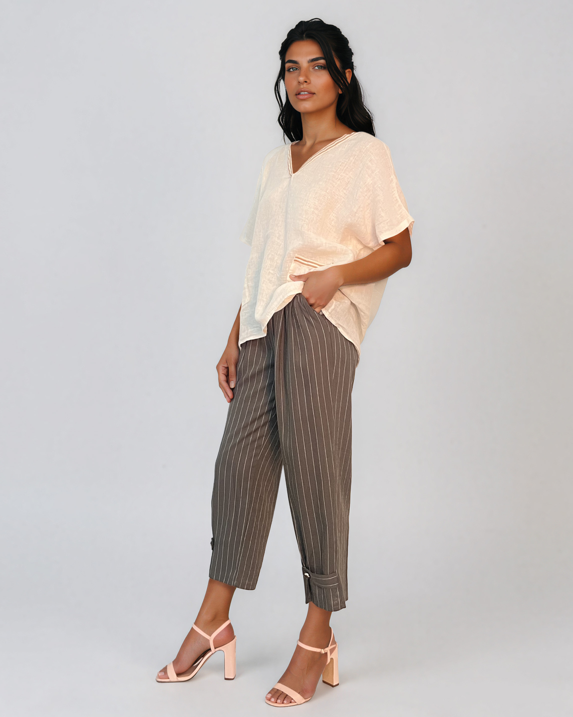 Pantaloni din in cu dungi și nasture decorativ kaki HL135