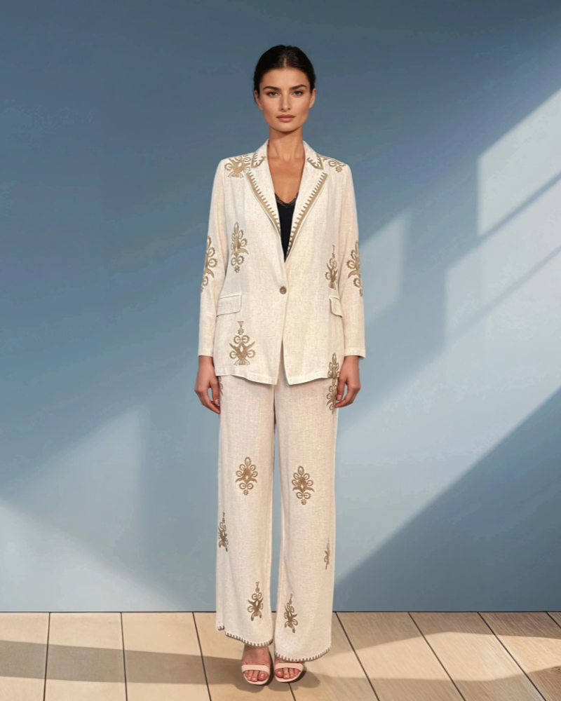 Pantaloni din vâscoză și in beige PR831