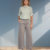 Pantaloni drepți cu dungă pe picior și buzunare gri HL038
