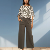 Pantaloni drepți cu dungă pe picior și buzunare kaki HL038