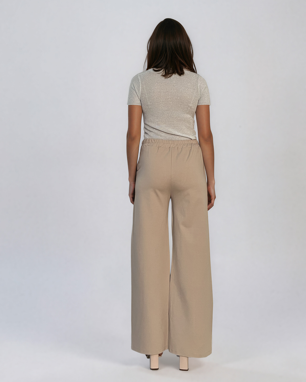 Pantaloni eleganți largi cu croială clasică crem HL226
