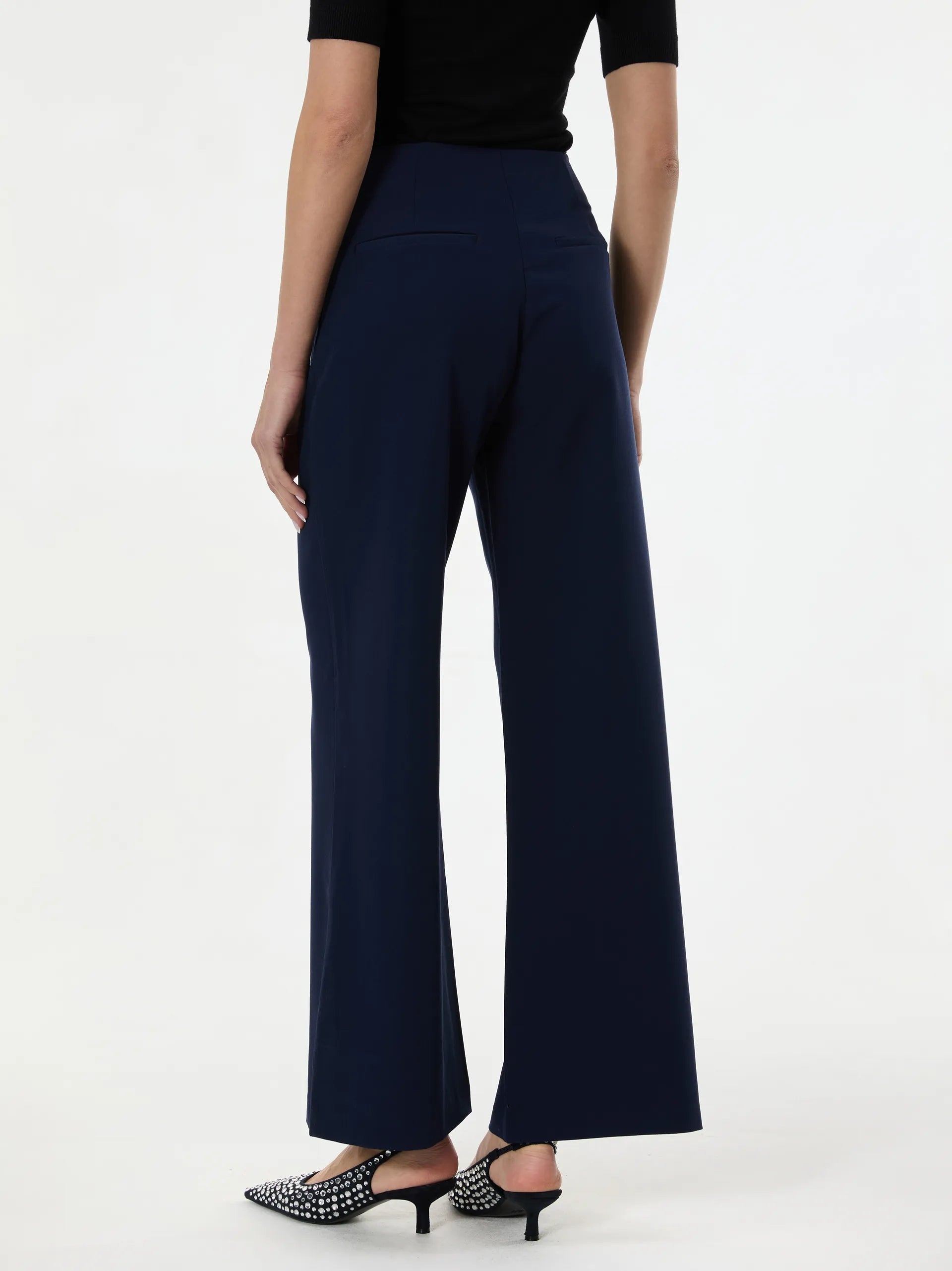 Pantaloni evazați cu clapetă buzunare ORSAY bleumarin ORS013