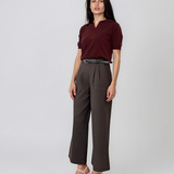 Pantaloni largi melanj cu pense maro PN090