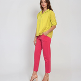 Pantaloni stretch cu nasturi decorativi ciclam 