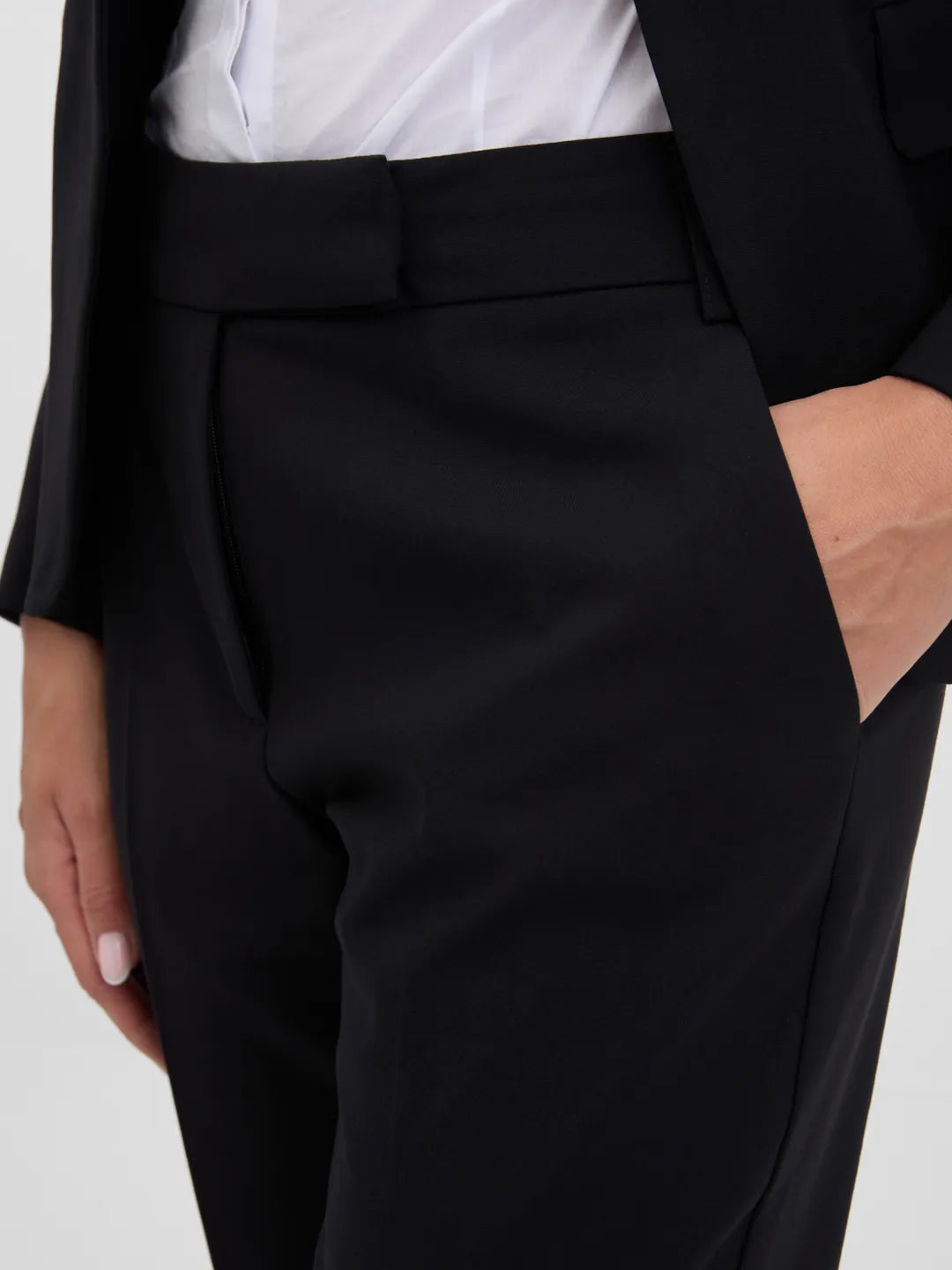 Pantaloni tip țigaretă cu buzunare pentru birou  ORSAY negru ORS008