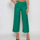 Pantaloni vaporoși cu buzunare și curea verde 